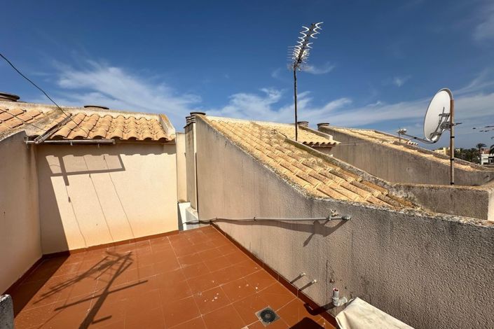 Image No.5-2 Bed Townhouse for sale