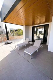 med44315d41fdfe4f33b1e9af56a5fd8f1d-1880x2820