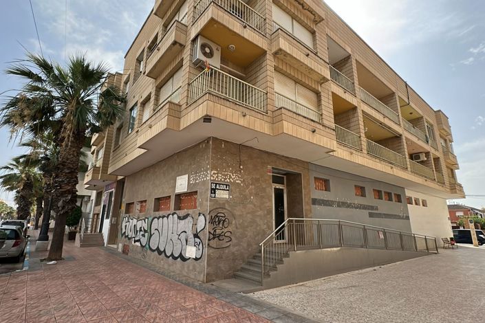 Image No.1-3 Bed Apartment for sale
