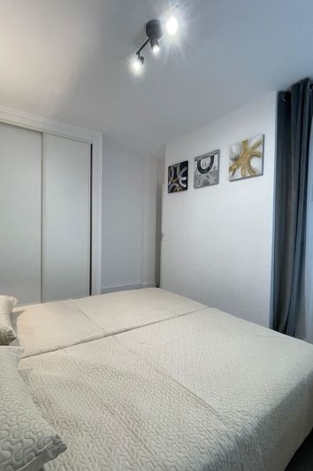 Image No.24-2 Bed Apartment for sale