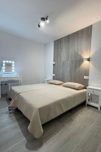 Image No.26-2 Bed Apartment for sale