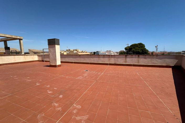 Image No.21-5 Bed Apartment for sale