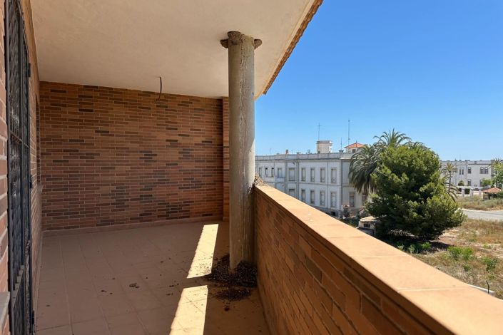 Image No.5-5 Bed Apartment for sale