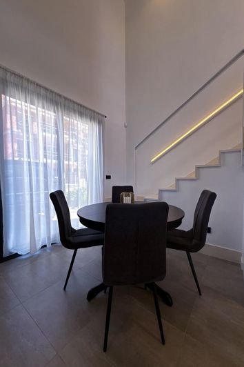 Image No.12-3 Bed Villa for sale