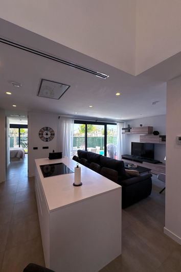 Image No.19-3 Bed Villa for sale