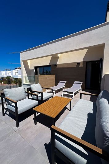 Image No.2-3 Bed Villa for sale