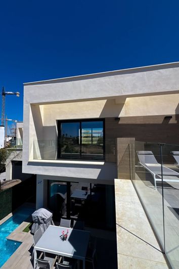 Image No.4-3 Bed Villa for sale