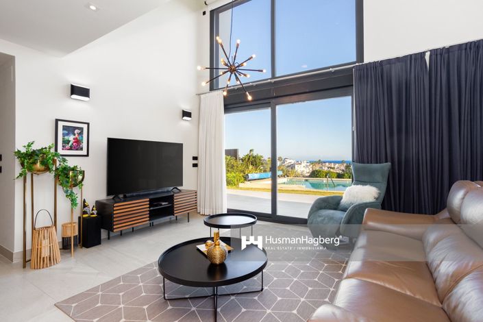 Image No.14-5 Bed Villa for sale