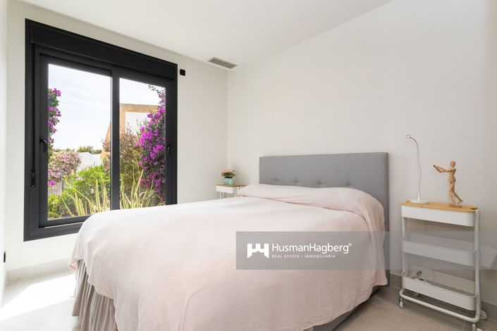 Image No.27-5 Bed Villa for sale