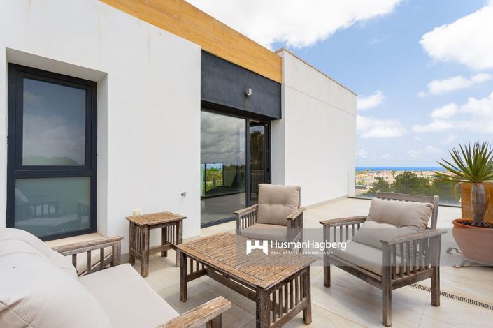 Image No.48-5 Bed Villa for sale