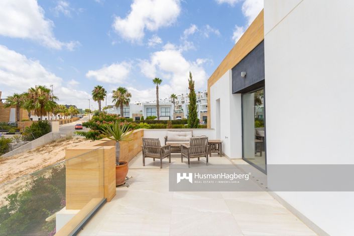 Image No.49-5 Bed Villa for sale