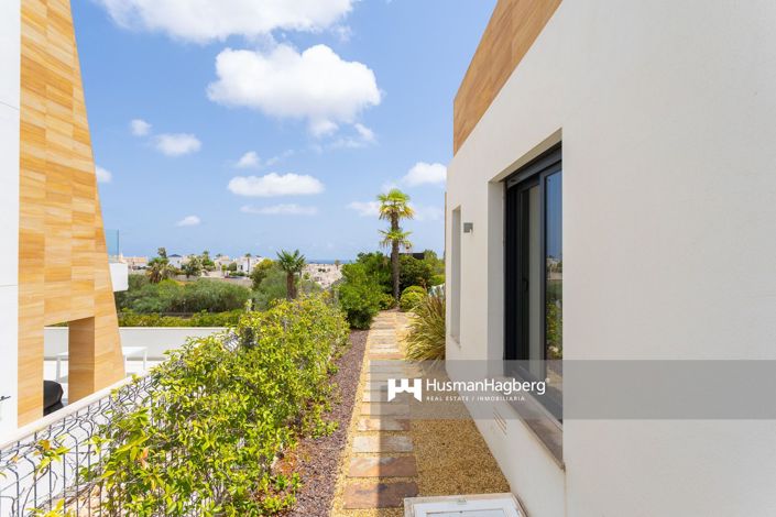 Image No.6-5 Bed Villa for sale