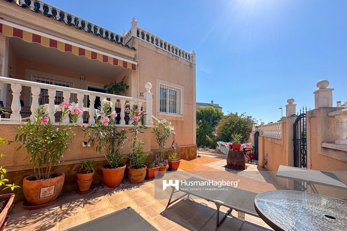 Image No.1-3 Bed Townhouse for sale