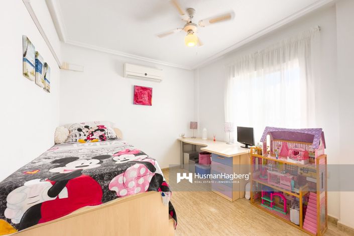 Image No.16-3 Bed Townhouse for sale