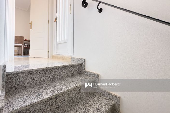 Image No.21-3 Bed Townhouse for sale