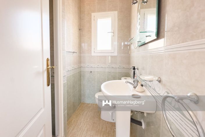 Image No.22-3 Bed Townhouse for sale