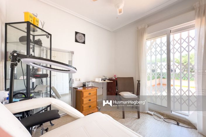 Image No.24-3 Bed Townhouse for sale