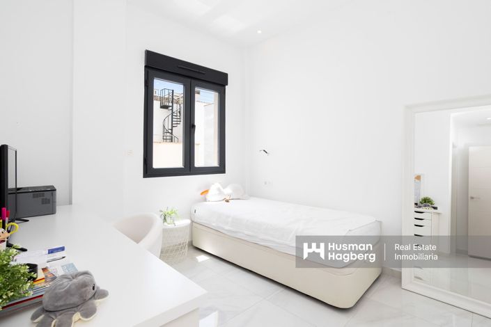 Image No.21-3 Bed Villa for sale