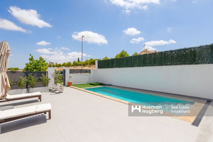 Image No.5-3 Bed Villa for sale