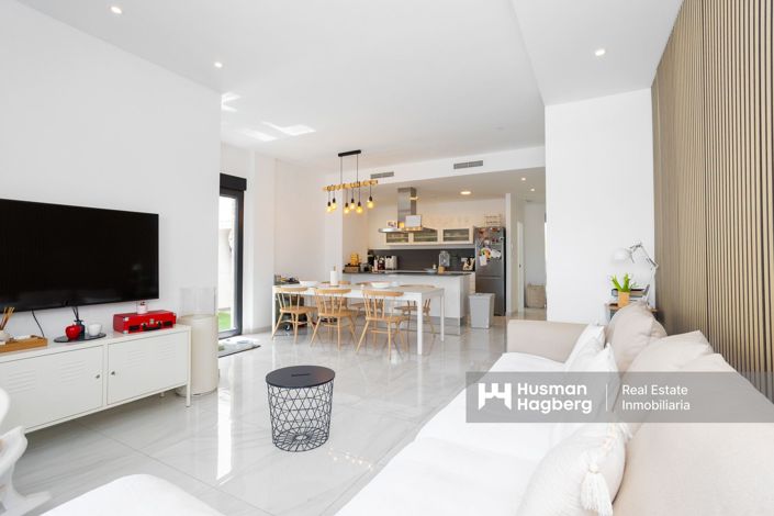 Image No.8-3 Bed Villa for sale