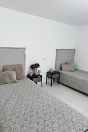 mede692a4bcf6a946509152fee486e64570-1880x2820