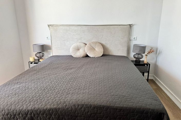 Image No.23-2 Bed Apartment for sale