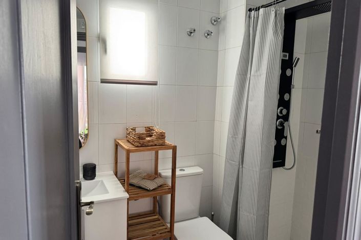 Image No.24-2 Bed Apartment for sale