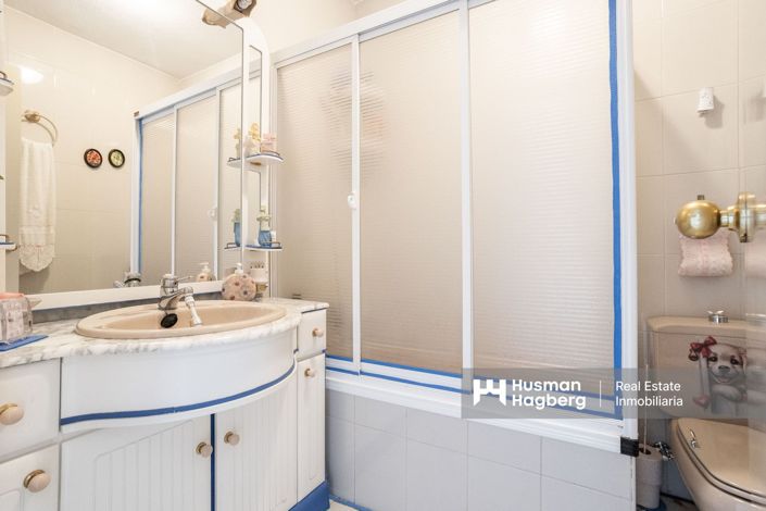 Image No.20-2 Bed Apartment for sale