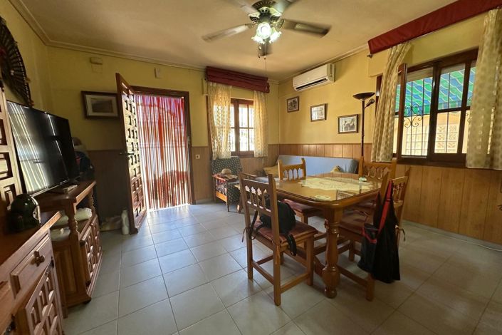 Image No.19-2 Bed Townhouse for sale