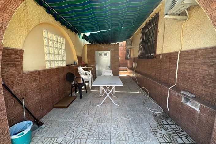 Image No.23-2 Bed Townhouse for sale