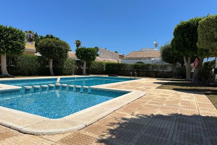 Image No.24-2 Bed Townhouse for sale