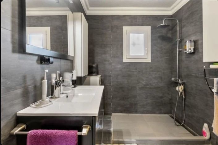 Image No.14-3 Bed Townhouse for sale