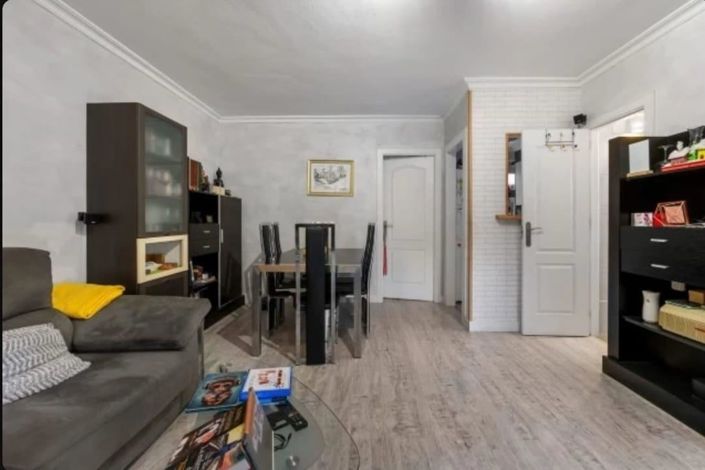 Image No.21-3 Bed Townhouse for sale