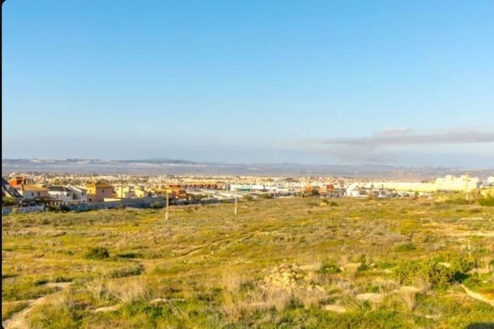 Image No.23-3 Bed Townhouse for sale