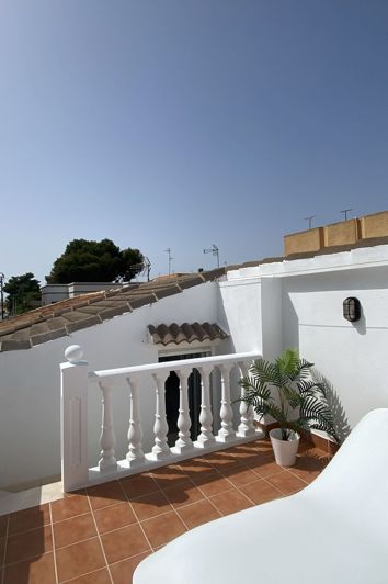 Image No.24-3 Bed Townhouse for sale