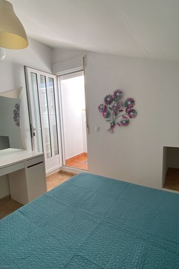 Image No.29-3 Bed Townhouse for sale