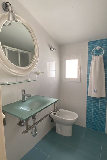 Image No.33-3 Bed Townhouse for sale