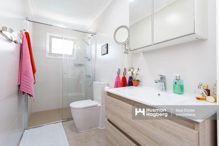 Image No.23-3 Bed Apartment for sale