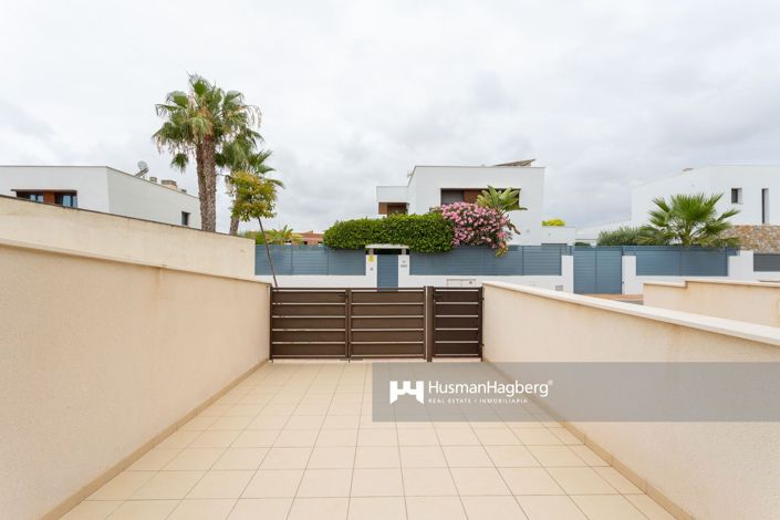 Image No.24-3 Bed Apartment for sale