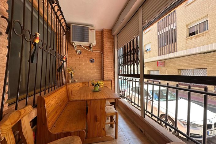 Image No.1-3 Bed Apartment for sale