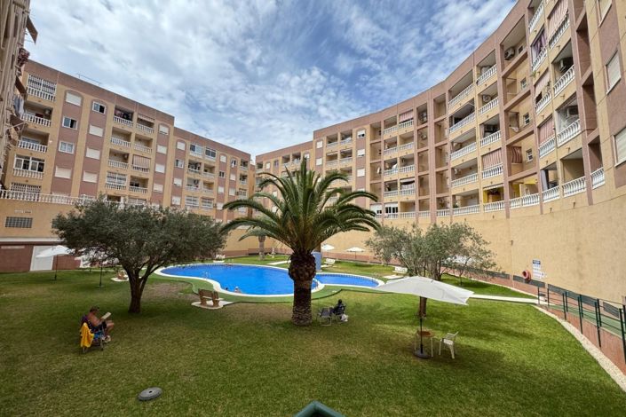 Image No.1-Appartement de 2 chambres à vendre à Alicante