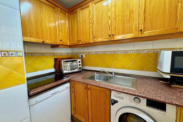 Image No.15-2 Bed Apartment for sale