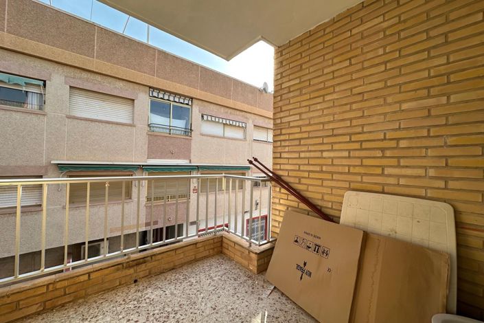 Image No.20-3 Bed Apartment for sale