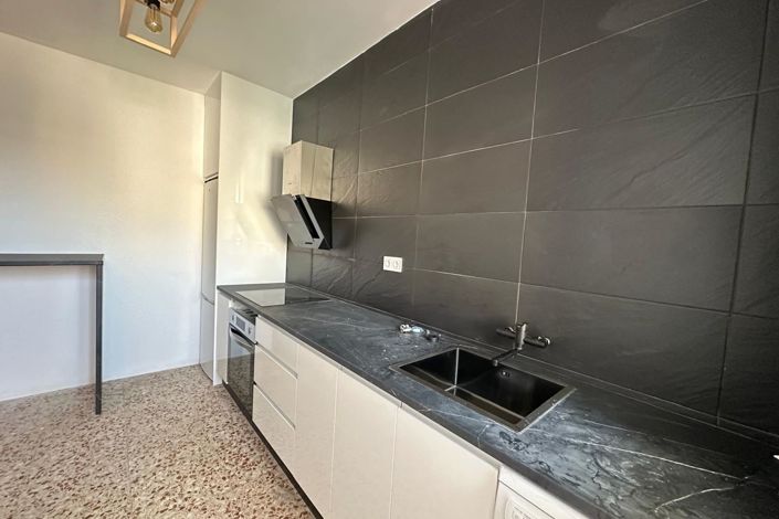 Image No.5-3 Bed Apartment for sale