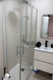 med04b0defd200c4bd8b4bde139a8eeb437-1880x2820