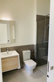 medc0242dfa2f664cc6b6466bb19e4641eb-1880x2820