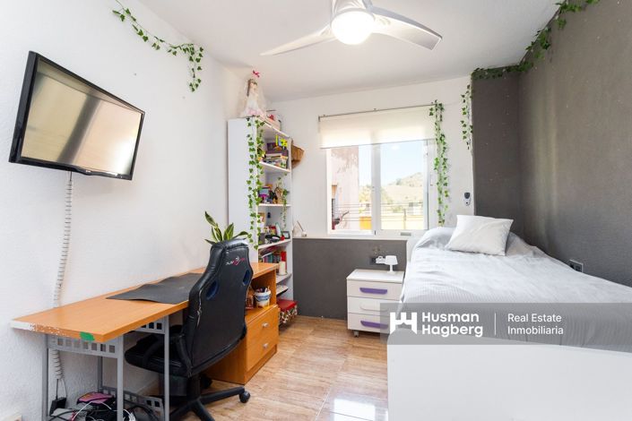 Image No.20-3 Bed Apartment for sale