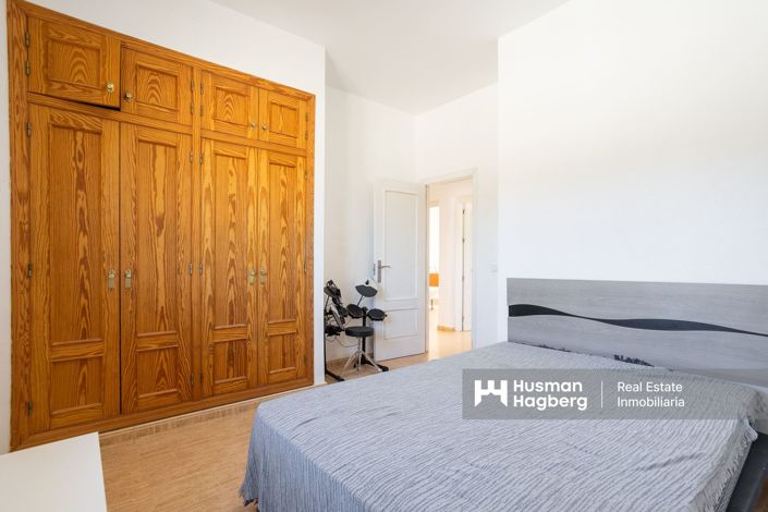 Image No.18-4 Bed Villa for sale