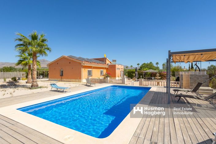 Image No.25-4 Bed Villa for sale