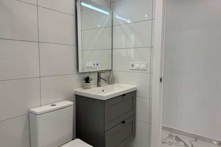 Image No.26-4 Bed Apartment for sale